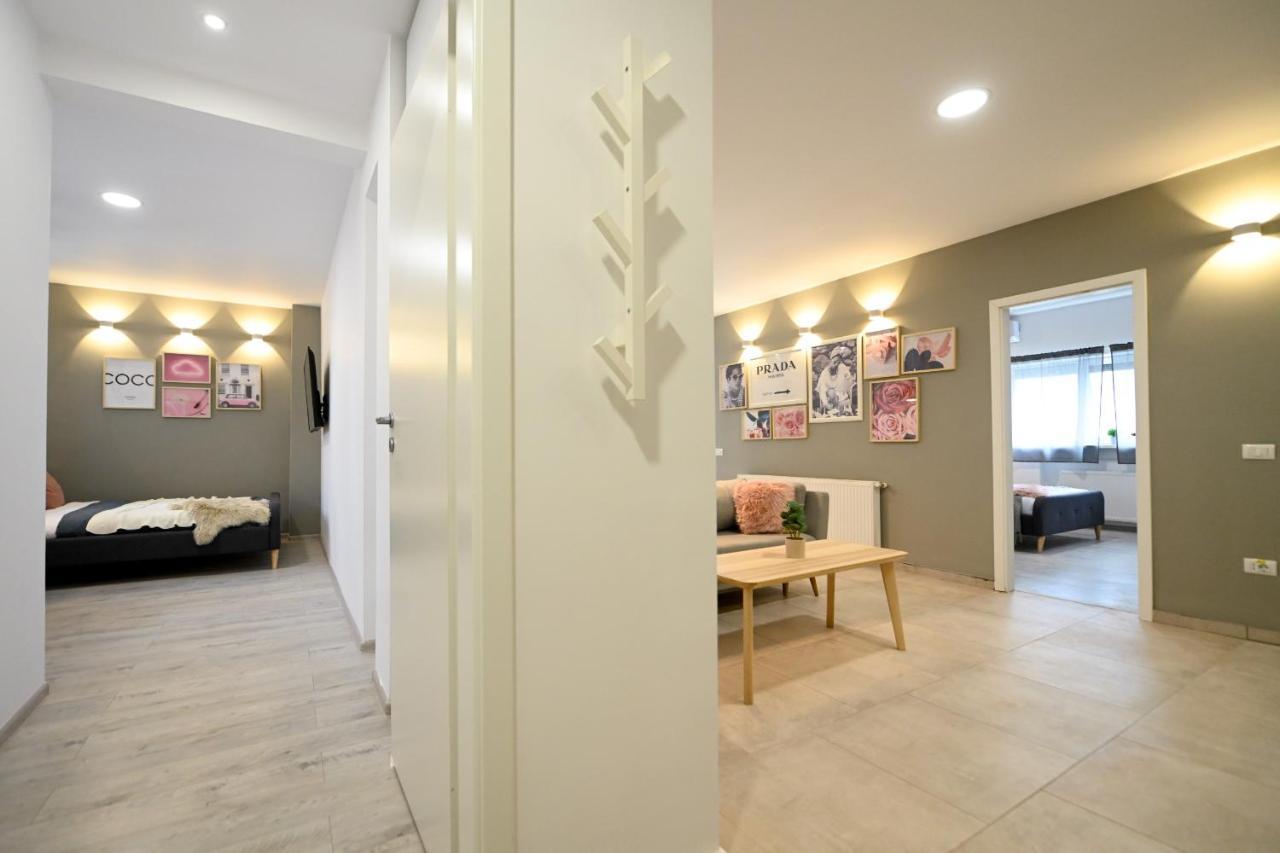 Splendid 2Br Apartment With Breathtaking Views Of Casa Poporului Bucareste Exterior foto