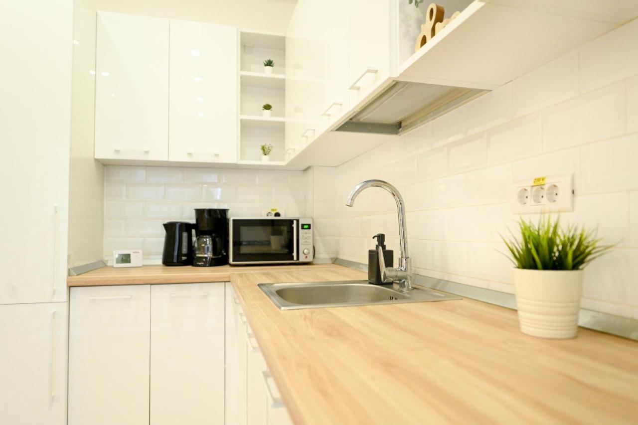 Splendid 2Br Apartment With Breathtaking Views Of Casa Poporului Bucareste Exterior foto