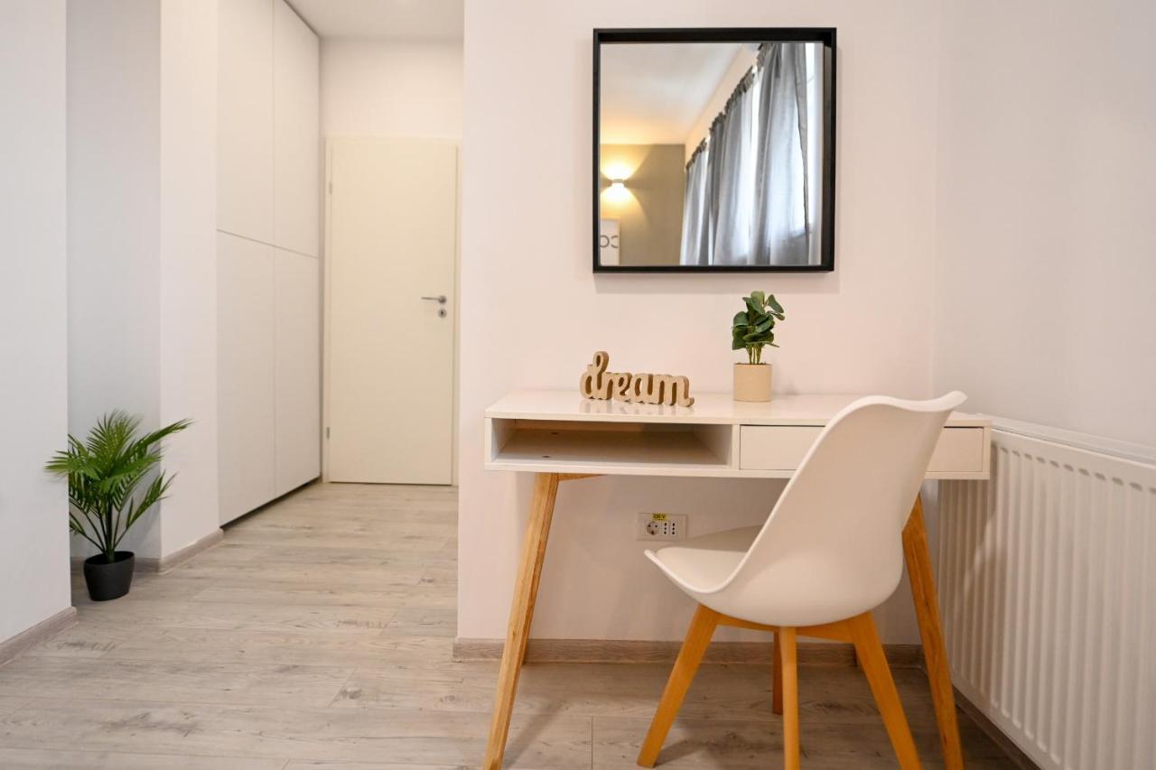 Splendid 2Br Apartment With Breathtaking Views Of Casa Poporului Bucareste Exterior foto