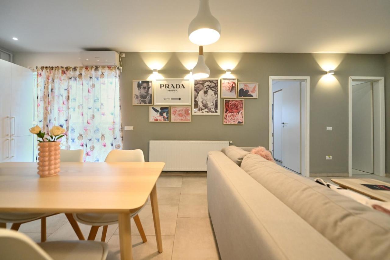 Splendid 2Br Apartment With Breathtaking Views Of Casa Poporului Bucareste Exterior foto
